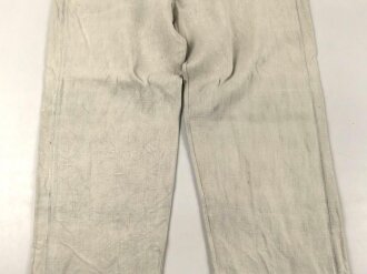 Drillichjacke und Hose rohweiss, mir so unbekannt, eventuell früher Reichsarbeitsdienst ?