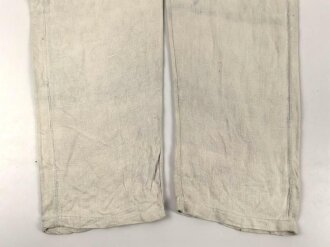 Drillichjacke und Hose rohweiss, mir so unbekannt, eventuell früher Reichsarbeitsdienst ?