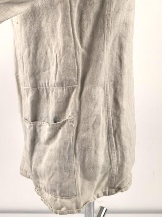 Drillichjacke und Hose rohweiss, mir so unbekannt, eventuell früher Reichsarbeitsdienst ?