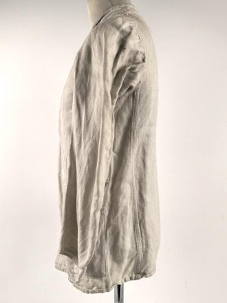 Drillichjacke und Hose rohweiss, mir so unbekannt, eventuell früher Reichsarbeitsdienst ?