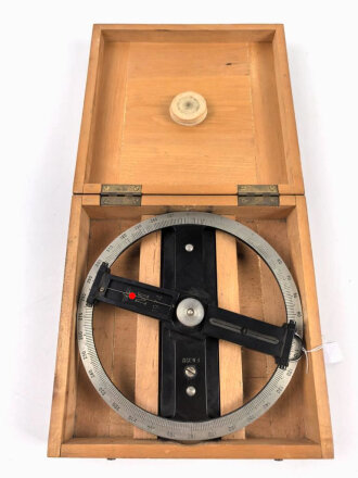 Kriegsmarine, Peilscheibe 20cm Durchmesser . Sehr guter Zustand, in zugehörigem Transportbehälter