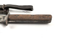Österreich 1. Weltkrieg, Grabendolch, Kampfmesser Modell 1917. Getragenes Stück, Scheide Originallack, Lederschlaufe weich. Ungereinigtes Stück