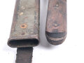 Österreich 1. Weltkrieg, Grabendolch, Kampfmesser Modell 1917. Getragenes Stück, Scheide Originallack, Lederschlaufe weich. Ungereinigtes Stück