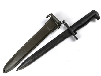 U.S. Army 2.Weltkrieg, Seitengewehr für M 1 Garand . Hersteller AH.  Scheide Originallack, ungereinigtes Stück