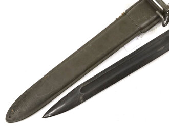 U.S. Army 2.Weltkrieg, Seitengewehr für M 1 Garand . Hersteller AH.  Scheide Originallack, ungereinigtes Stück