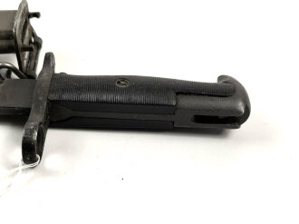 U.S. Army 2.Weltkrieg, Seitengewehr für M 1 Garand . Hersteller AH.  Scheide Originallack, ungereinigtes Stück