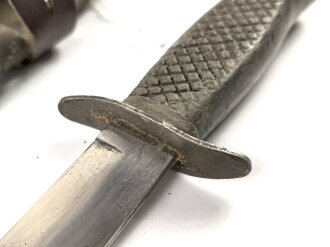 Jugoslawien, Kampfmesser Modell 1951. Ungereinigtes Stück in gutem Gesamtzustand