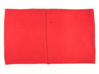 Armbinde für Angehörige von Parteiverbänden. Frühes, dreiteiliges Stück aus Filz, guter Zustand