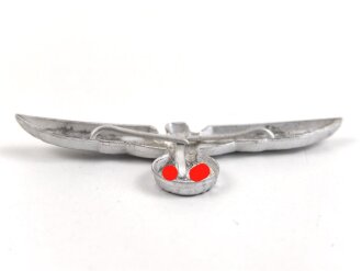 Adler für eine Schirmmütze des Heeres. Aluminium, polierte Kanten