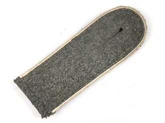 Heer, einzelne Schulterklappe für Mannschaften der Infanterie, Länge etwa 12cm