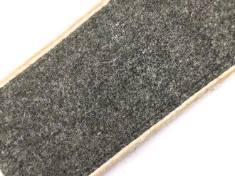 Heer, einzelne Schulterklappe für Mannschaften der Infanterie, Länge etwa 12cm