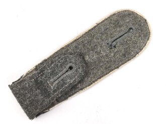 Heer, einzelne Schulterklappe für Mannschaften der Infanterie, Länge etwa 10cm