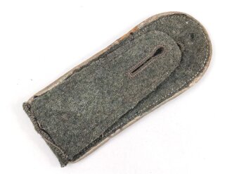 Heer, einzelne Schulterklappe für Mannschaften der Infanterie, Länge etwa 10,5cm