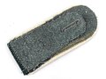Heer, einzelne Schulterklappe für Mannschaften der Infanterie, Länge etwa 10,5cm
