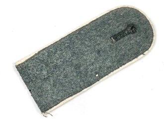Heer, einzelne Schulterklappe für Mannschaften im Infanterie Regiment 115, Länge 12,5cm