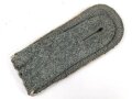 Heer, einzelne Schulterklappe für einen Unteroffizier der Infanterie, Länge etwa 11cm