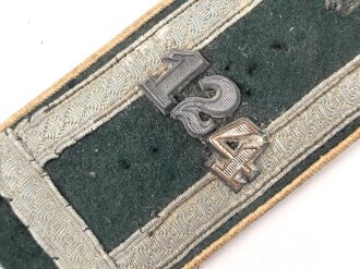 Heer, einzelne Schulterklappe für einen Unterfeldwebel im Infanterie Regiment 124. Länge 11cm