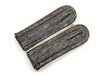 Heer, Paar Schulterklappen für einen Feldwebel der Infanterie, Länge etwa 10,5cm