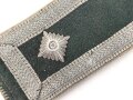 Heer, einzelne Schulterklappe für einen Feldwebel der Infanterie, Länge etwa 12,5cm