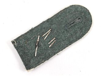 Heer, einzelne Schulterklappe für einen Feldwebel im Infanterie Regiment 46, Länge etwa 11cm