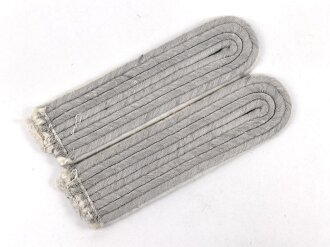 Heer, Paar Schulterklappen für einen Leutnant der Infanterie, Länge etwa 11cm