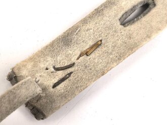 Einzelne  Schulterklappe für einen Leutnant in der Maschinengewehr Kompanie 4, Länge etwa 11cm