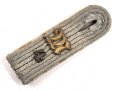 Einzelne  Schulterklappe für einen Leutnant in der Maschinengewehr Kompanie 4, Länge etwa 11cm