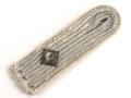 Einzelnes  Schulterstück für einen Oberleutnant der Infanterie, Länge etwa 11,5cm