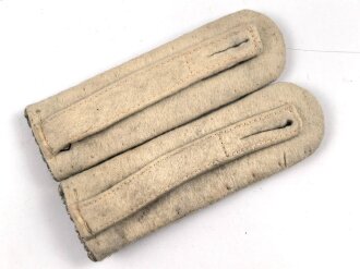 Heer, Paar Schulterstücke  für einen Oberleutnant der Infanterie , Länge etwa 11cm