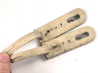 Heer, Paar Schulterstücke  für einen Oberleutnant der Infanterie , Länge etwa 11cm