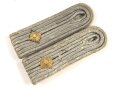 Heer, Paar Schulterstücke  für einen Oberleutnant der Infanterie , Länge etwa 11cm
