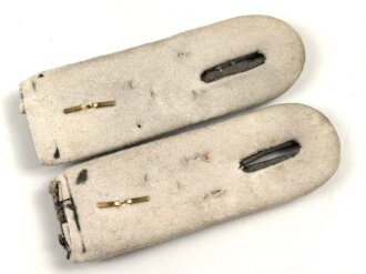 Heer, Paar  Schulterstücke  für einen Oberleutnant der Infanterie,  Länge etwa 11cm