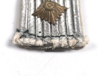 Heer, einzelnes Schulterstück  für einen Hauptmann im Infanterie Regiment 91, Länge etwa 10,5cm