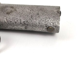 Sandgestrahlte Scheide für einen Reitersäbel, passend für zum Beispiel  Frankreich, Säbel für Husaren Modell 1803. Gesamtlänge 93cm