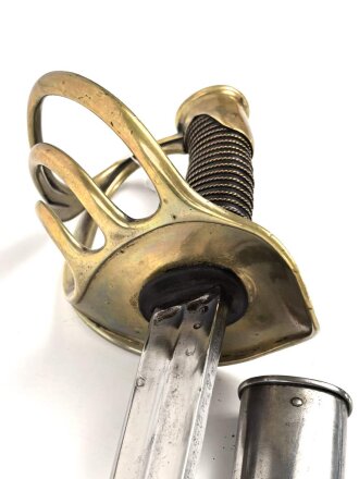 Frankreich, Säbel für Kürassiere Modell 1854/1882. Klingenlänge 95cm, Hersteller Klingenthal. Guter Zustand