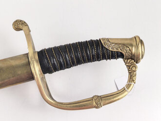 Frankreich, Säbel mit Lederscheide, diese zum Teil mit älterer Reparatur. Hersteller Klingenthal