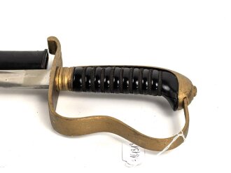 Bayern, Säbel für Infanterie Offiziere Modell 1855.  Scheide Originallack, das Gefäß neuzeitlich mit goldbronze lackiert. Saubere Klinge mit beidseitiger Ätzung " In Treue Fest"