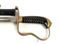 Bayern, Säbel für Infanterie Offiziere Modell 1855.  Scheide Originallack, das Gefäß neuzeitlich mit goldbronze lackiert. Saubere Klinge mit beidseitiger Ätzung " In Treue Fest"