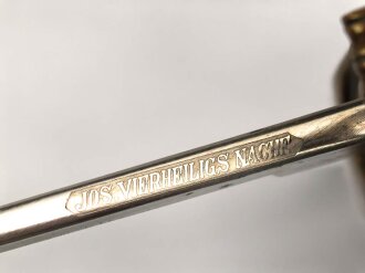Bayern, Säbel für Infanterie Offiziere Modell 1855.  Scheide alt überlackiert, Klinge von WKC leicht angeschliffen. Doppelseitige Ätzung " In treue Fest"