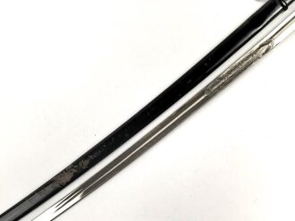 Bayern, Säbel für Infanterie Offiziere Modell 1855.  Scheide alt überlackiert, Klinge von WKC leicht angeschliffen. Doppelseitige Ätzung " In treue Fest"