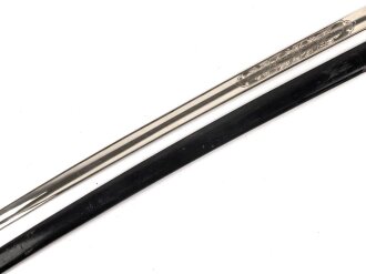 Bayern, Säbel für Infanterie Offiziere Modell 1855.  Scheide alt überlackiert, Klinge von WKC leicht angeschliffen. Doppelseitige Ätzung " In treue Fest"