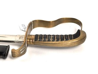 Bayern, Säbel für Infanterie Offiziere Modell 1855.  Scheide alt überlackiert, Klinge von WKC leicht angeschliffen. Doppelseitige Ätzung " In treue Fest"