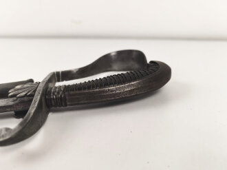 Bayern, Bürgerwehrsäbel um 1860. Gereinigtes Stück, die Klinge mit Gravur " Eisenhauer" " Christian Block in München" sowie gekrönter Chiffre.