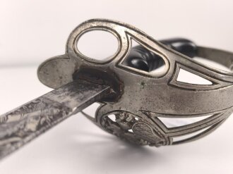 Bayern, Kavallerie Degen KD89 für einen Angehörigen im " königlich bayrischen 2. Ulanen Regiment König"  Doppelseitig Geäzte Klinge, , die Scheide alt überlackiert