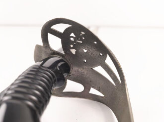 Bayern, Kavallerie Degen KD89 für einen Angehörigen im " königlich bayrischen 2. Ulanen Regiment König"  Doppelseitig Geäzte Klinge, , die Scheide alt überlackiert