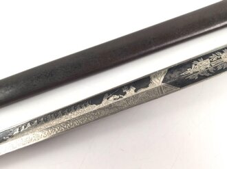 Preußen, Kavallerie Degen KD89 für einen Angehörigen im " Husaren Regiment No. 16"  Doppelseitig Geäzte Klinge, Klingenschraube anscheinend verkantet eingedreht, Griff wackelt