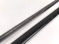 Preußen, Kavallerie Degen KD89 für einen Angehörigen im " Husaren Regiment No. 7"  Doppelseitig Geäzte Klinge, die Scheide original lackiert. Das Griffstück mit Reparaturstelle