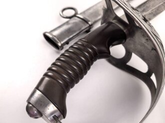 Preußen, Kavallerie Degen KD89 . Gereinigtes Stück , die doppelseitig geätzte Klinge verputzt