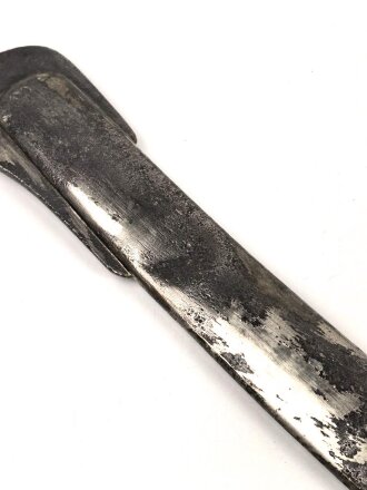 Bayern, Artillerie Extrasäbel für Mannschaften. Tolle Klinge von WK u. C. mit beidseitiger, gebäuter Klingenätzung " Zur Erinnerung an meine Dienstzeit Kgl. Bayr. 10. Feld Artillerie Reg. " Ansonsten eher bescheidener Zustand, gereinigt