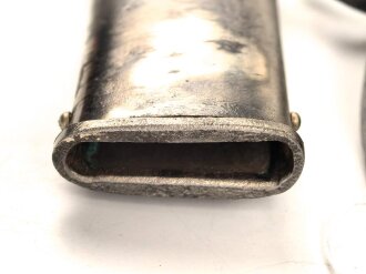 Bayern, Artillerie Extrasäbel für Mannschaften. Tolle Klinge von WK u. C. mit beidseitiger, gebäuter Klingenätzung " Zur Erinnerung an meine Dienstzeit Kgl. Bayr. 10. Feld Artillerie Reg. " Ansonsten eher bescheidener Zustand, gereinigt